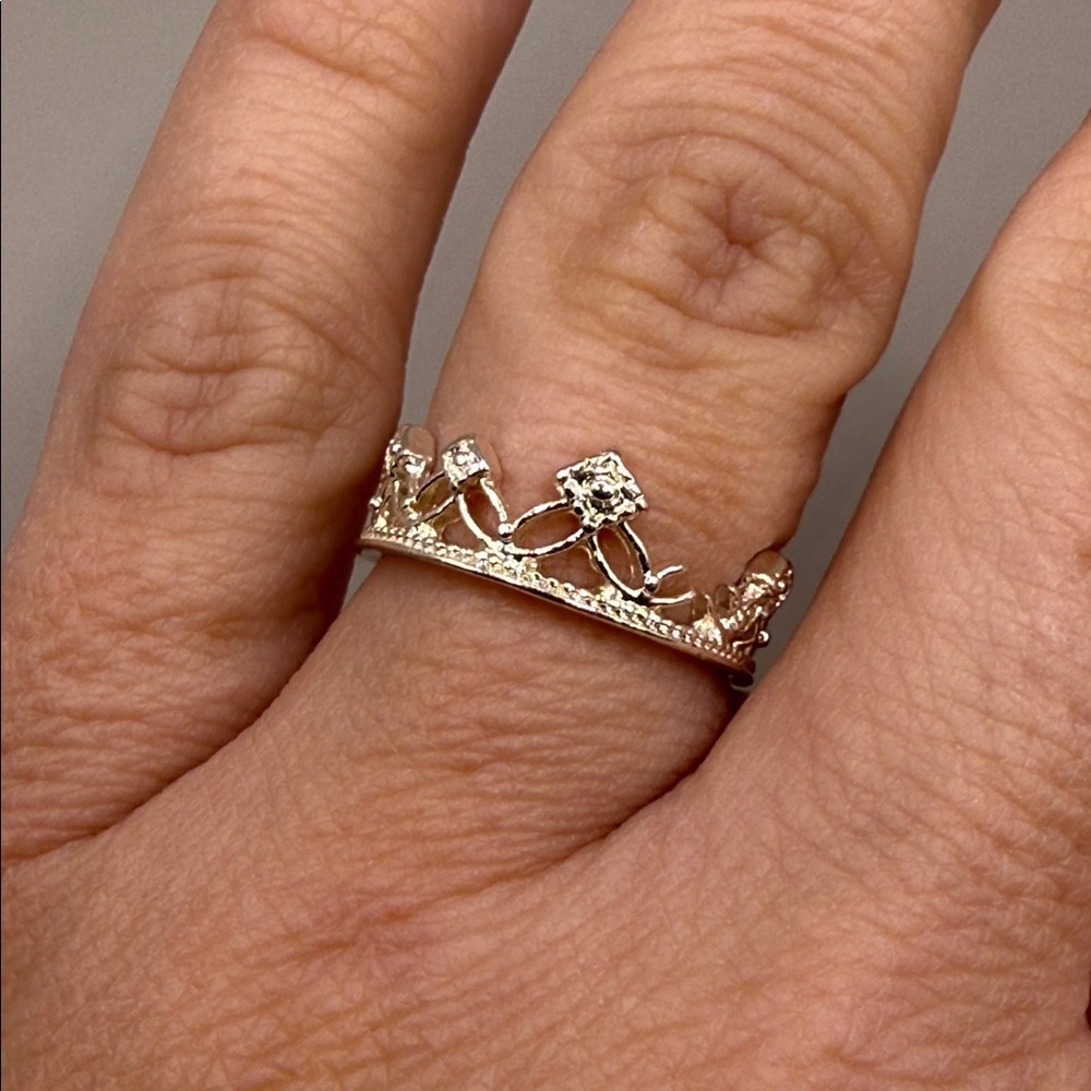 Vintage Silver Tone Crown Cocktail Statement Ring Size 5